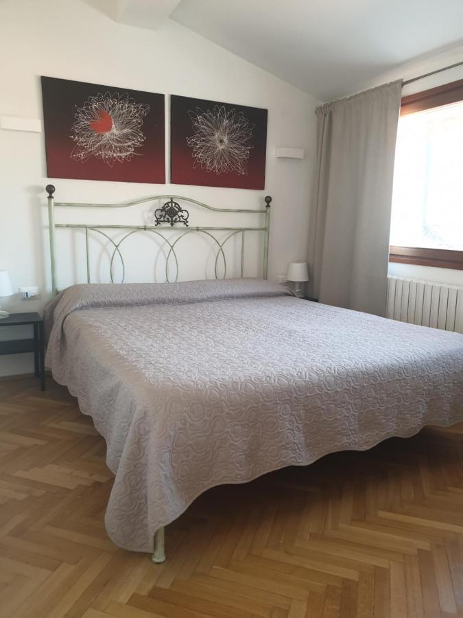 Residenza Tiziana Venezia Apartment Luaran gambar