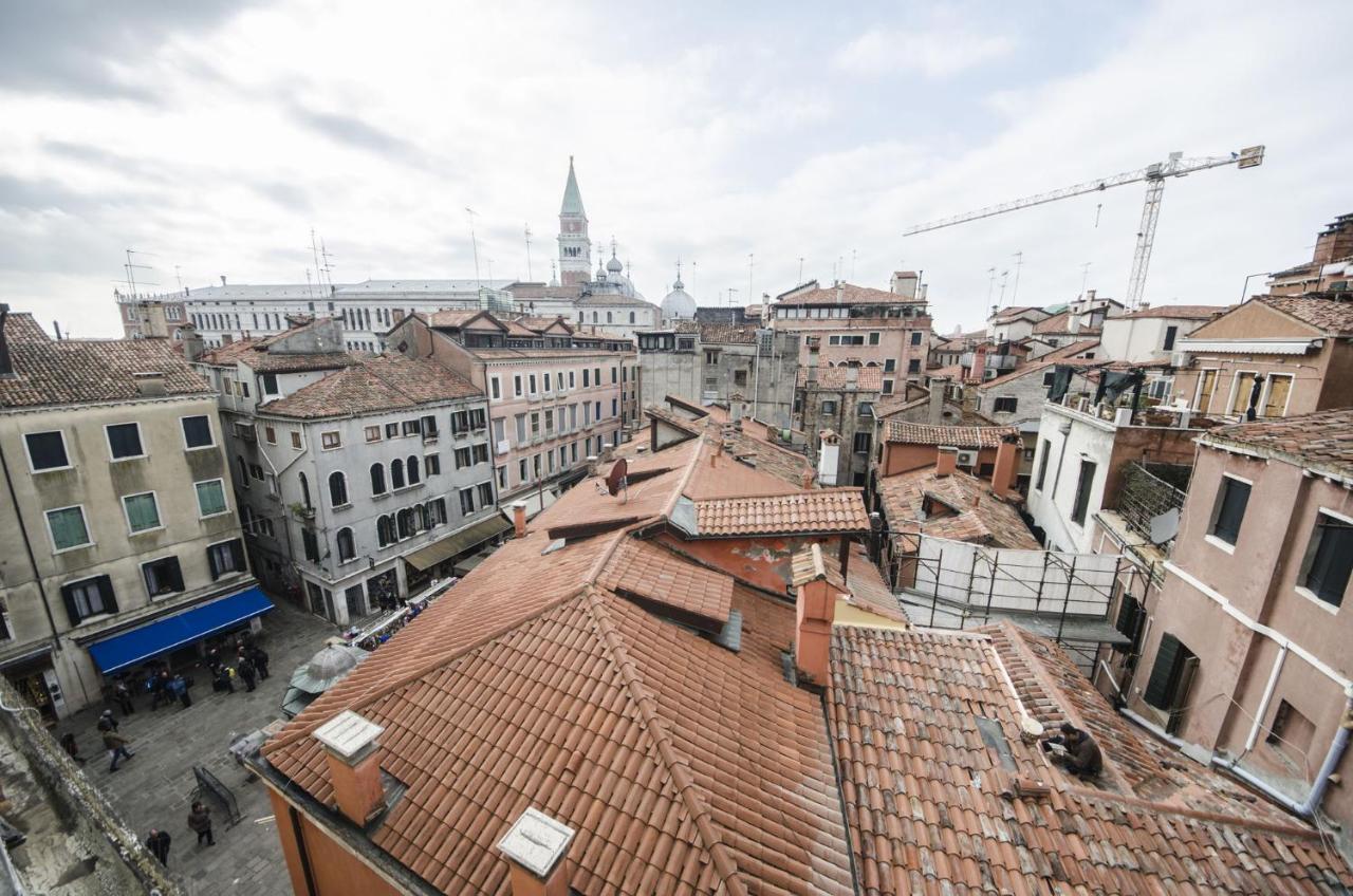 Residenza Tiziana Venezia Apartment Luaran gambar