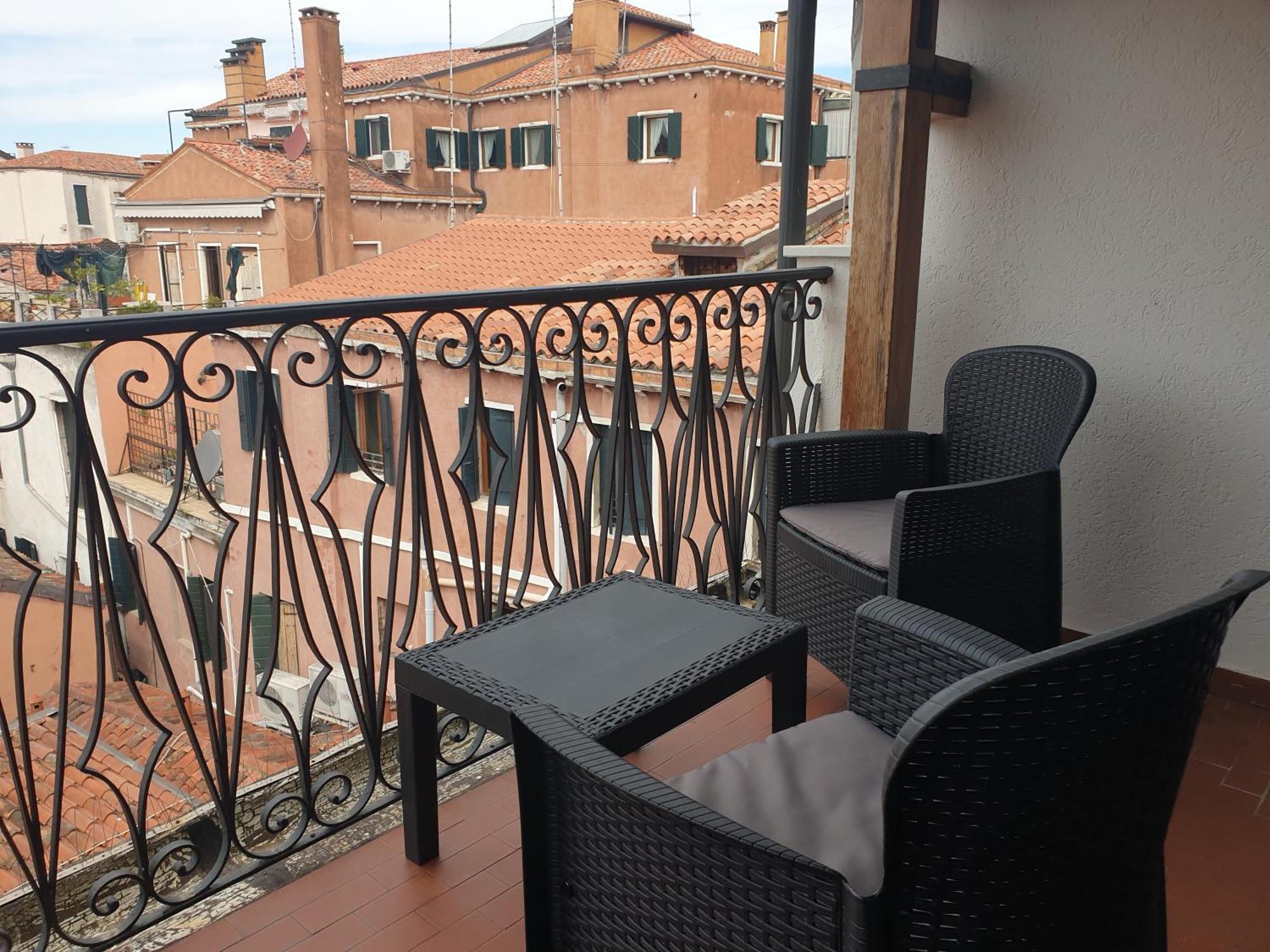 Residenza Tiziana Venezia Apartment Luaran gambar